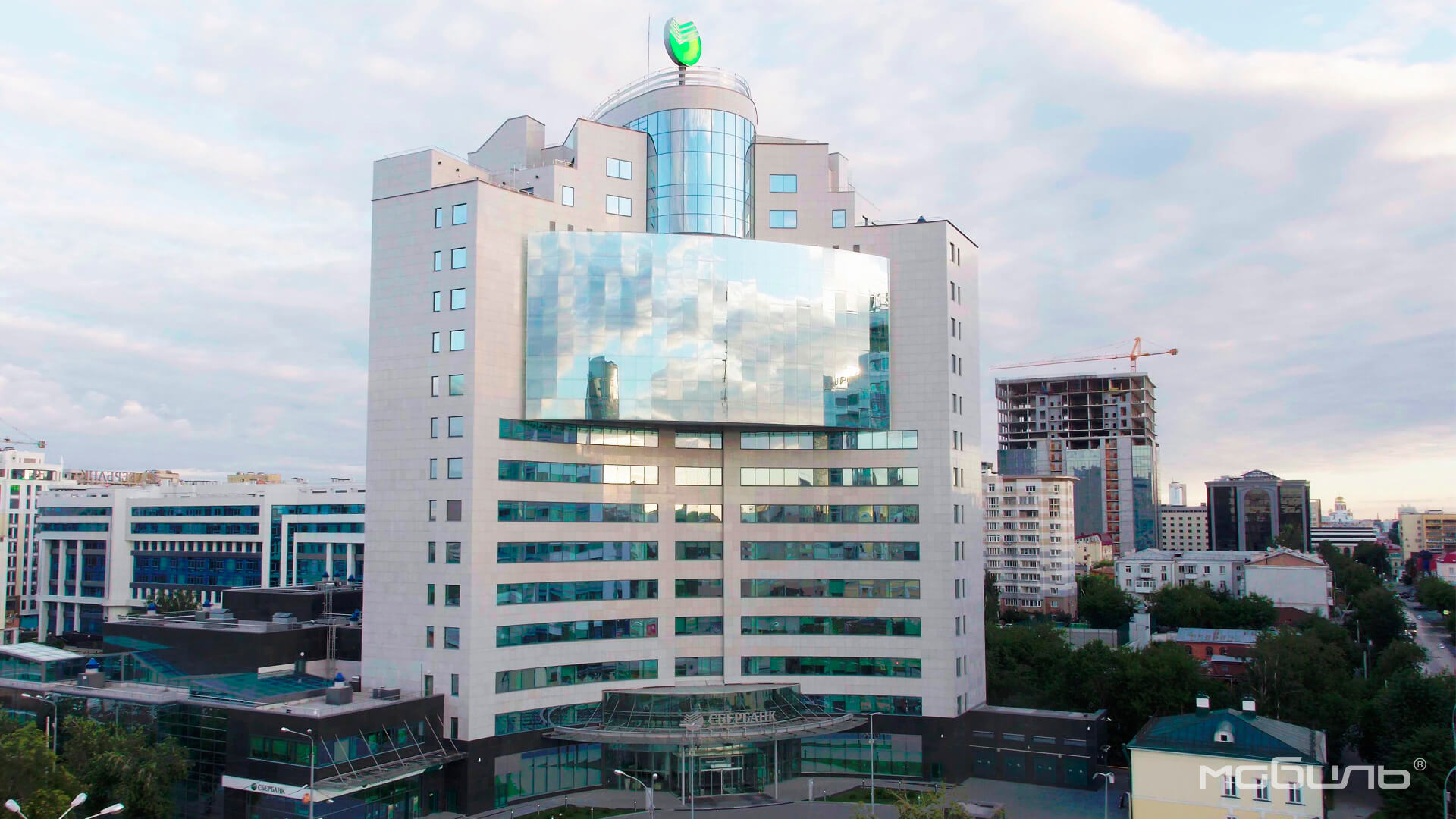 здание банка в москве